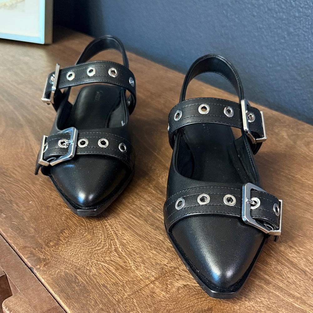 Quince Italian leather bold buckle sling back flat